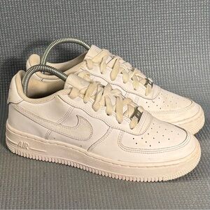 Nike Air Force 1 Low ‘Triple White’ Sneakers DH2920-111 Size 5.5Y Sz 7 Women